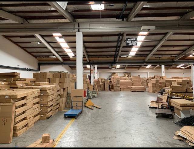 1,724M² FACTORY TO LET IN NEW GERMANY